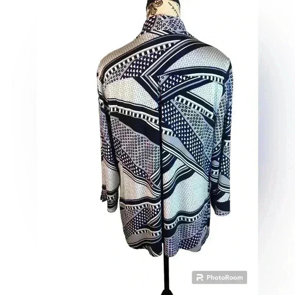 Chicos Travelers Women’s size 2 (Large) Blue and Gray Jacket Top Geometric Print - Picture 2 of 5